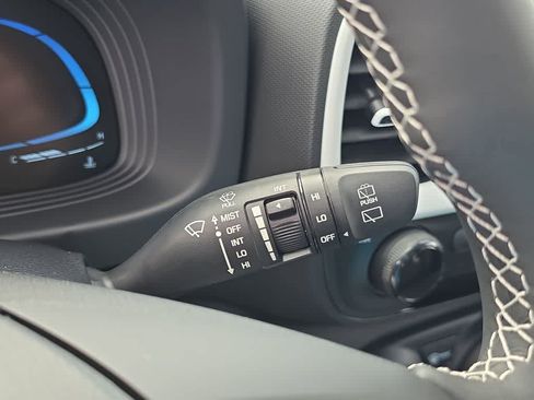 New 2026 Hyundai Venue SEL FWD image 26