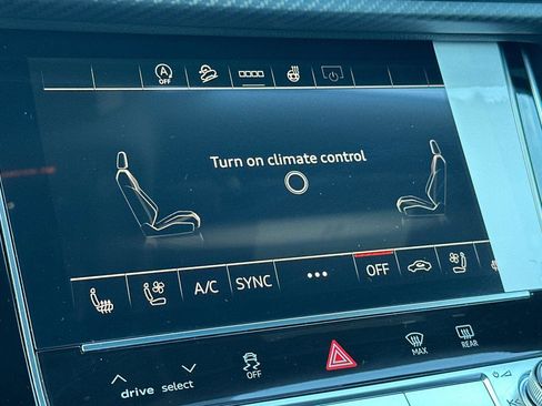 New 2026 Audi SQ8 Premium Plus image 20