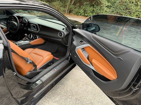 Used 2018 Chevrolet Camaro SS image 22