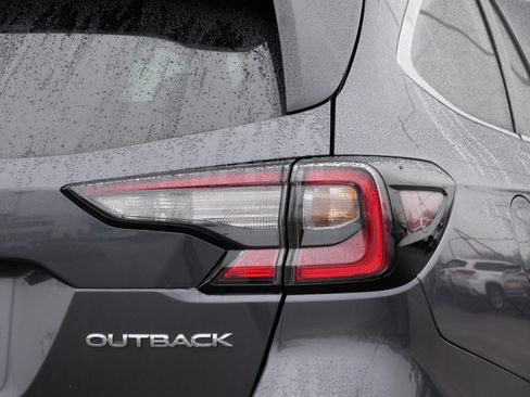 Certified 2025 Subaru Outback Limited image 17