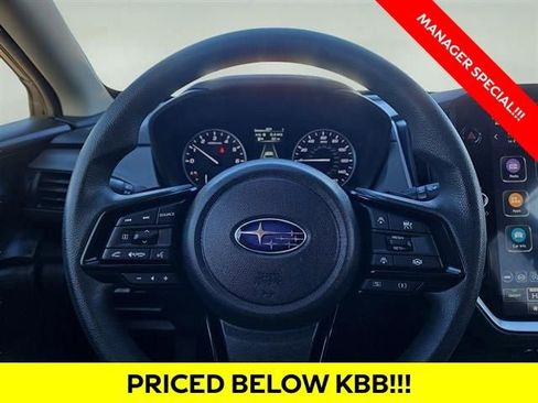 Used 2024 Subaru Crosstrek 2.0i Premium image 17