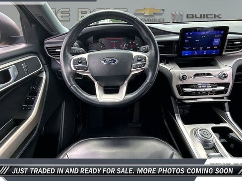 Used 2023 Ford Explorer XLT w/ Equipment Group 202A AWD/4WD image 5