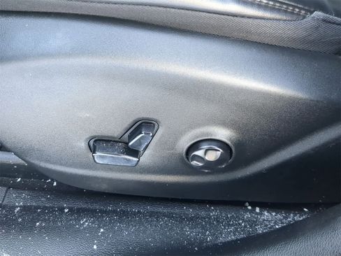 Used 2020 Jeep Cherokee Trailhawk w/ Comfort/Convenience Group image 24