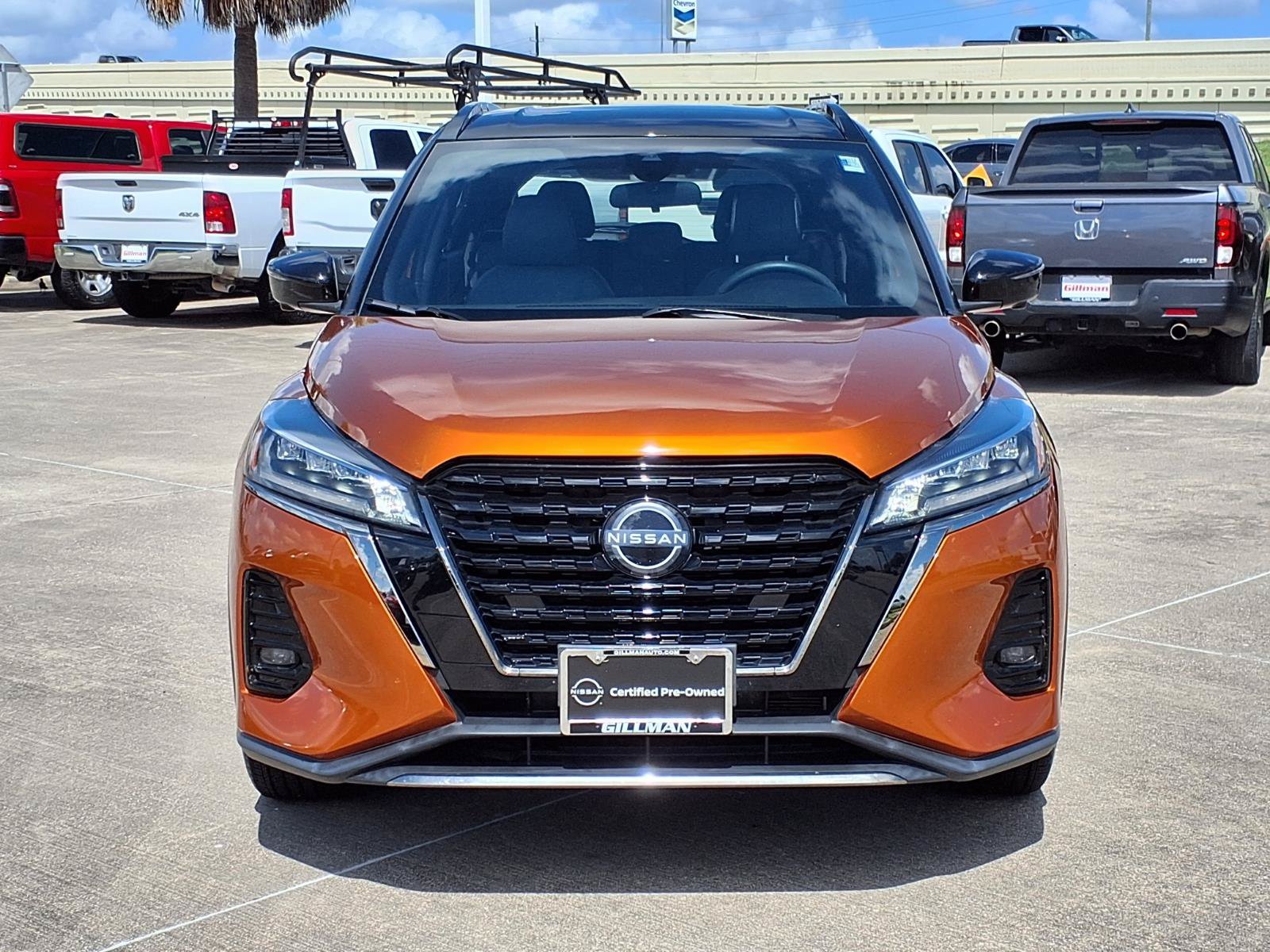Used 2023 Nissan Kicks SR w/ SR Premium Package FWD image 6