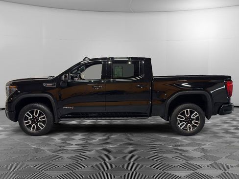 Used 2025 GMC Sierra 1500 AT4 w/ AT4 Premium Package AWD/4WD image 2