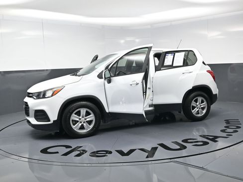 Certified 2020 Chevrolet Trax LS image 20