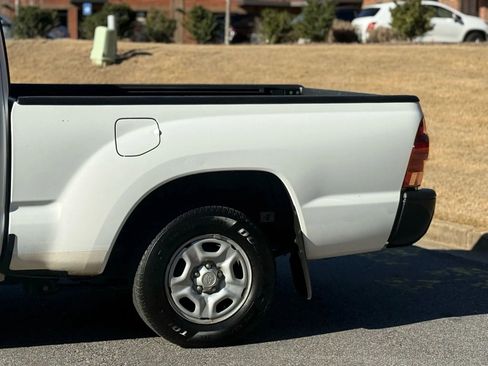 Used 2015 Toyota Tacoma 2WD Access Cab w/ Convenience Package image 8