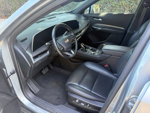 Certified 2025 Cadillac XT4 Premium Luxury FWD image 10