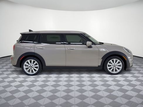 Used 2023 MINI Cooper Clubman S w/ Premium Package FWD image 8