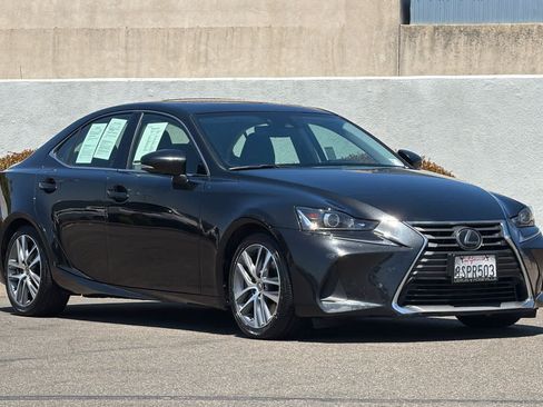 Used 2020 Lexus IS 300 w/ Navigation Package RWD image 5