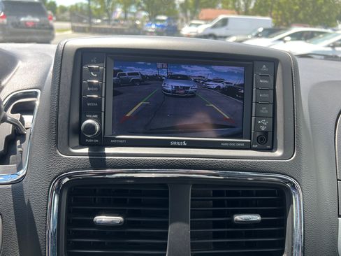Used 2019 Dodge Grand Caravan GT w/ Safety Sphere Group FWD image 21
