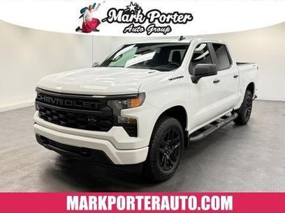 New 2026 Chevrolet Silverado 1500 Custom w/ Turbomax Blackout Package