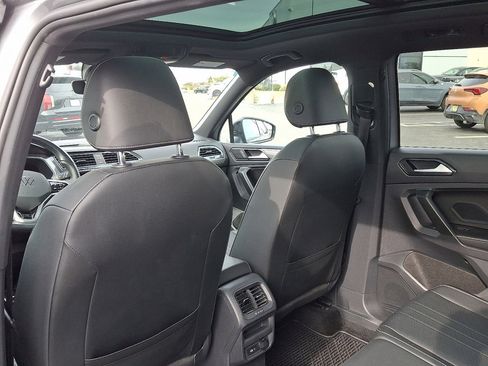 Used 2023 Volkswagen Tiguan SE R-Line image 20
