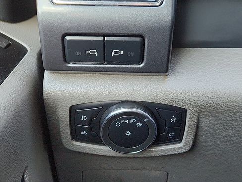 Used 2022 Ford F250 XLT w/ XLT Value Package AWD/4WD image 17