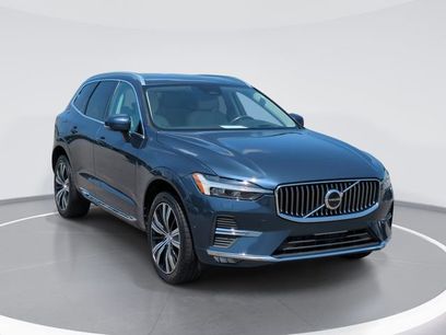 Used 2022 Volvo XC60 B5 Inscription w/ Advanced Package