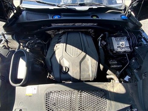 Used 2023 Porsche Macan image 46