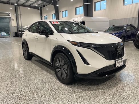 Used 2024 Nissan Ariya AWD image 1