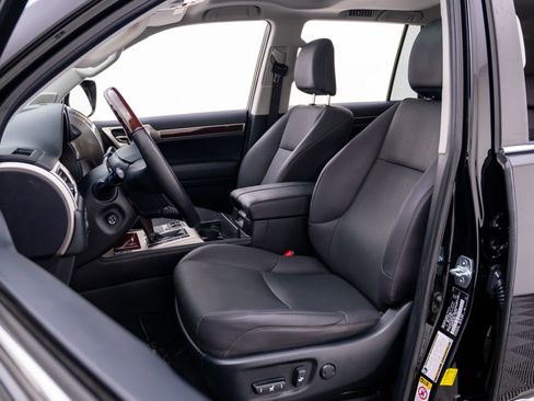 Used 2019 Lexus GX 460 Premium AWD/4WD image 16