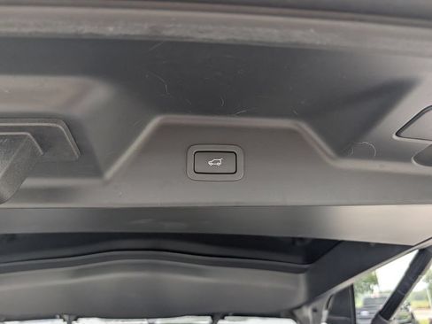Used 2019 Land Rover Range Rover Supercharged AWD/4WD image 31