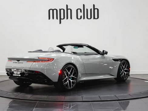 Used 2024 Aston Martin DB12 Convertible RWD image 6