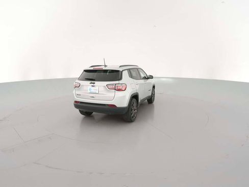 New 2026 Jeep Compass Latitude image 11