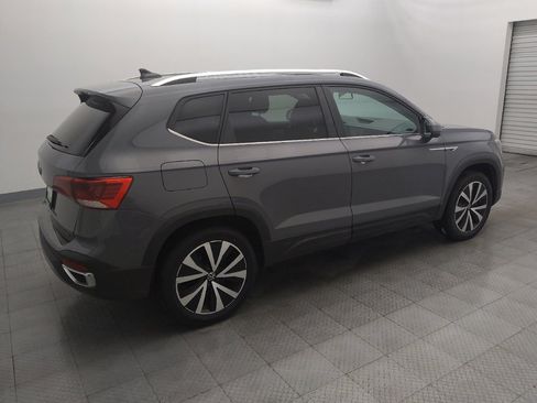 Used 2022 Volkswagen Taos SE image 10