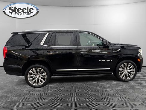 Used 2022 GMC Yukon Denali w/ Denali Premium Package image 6