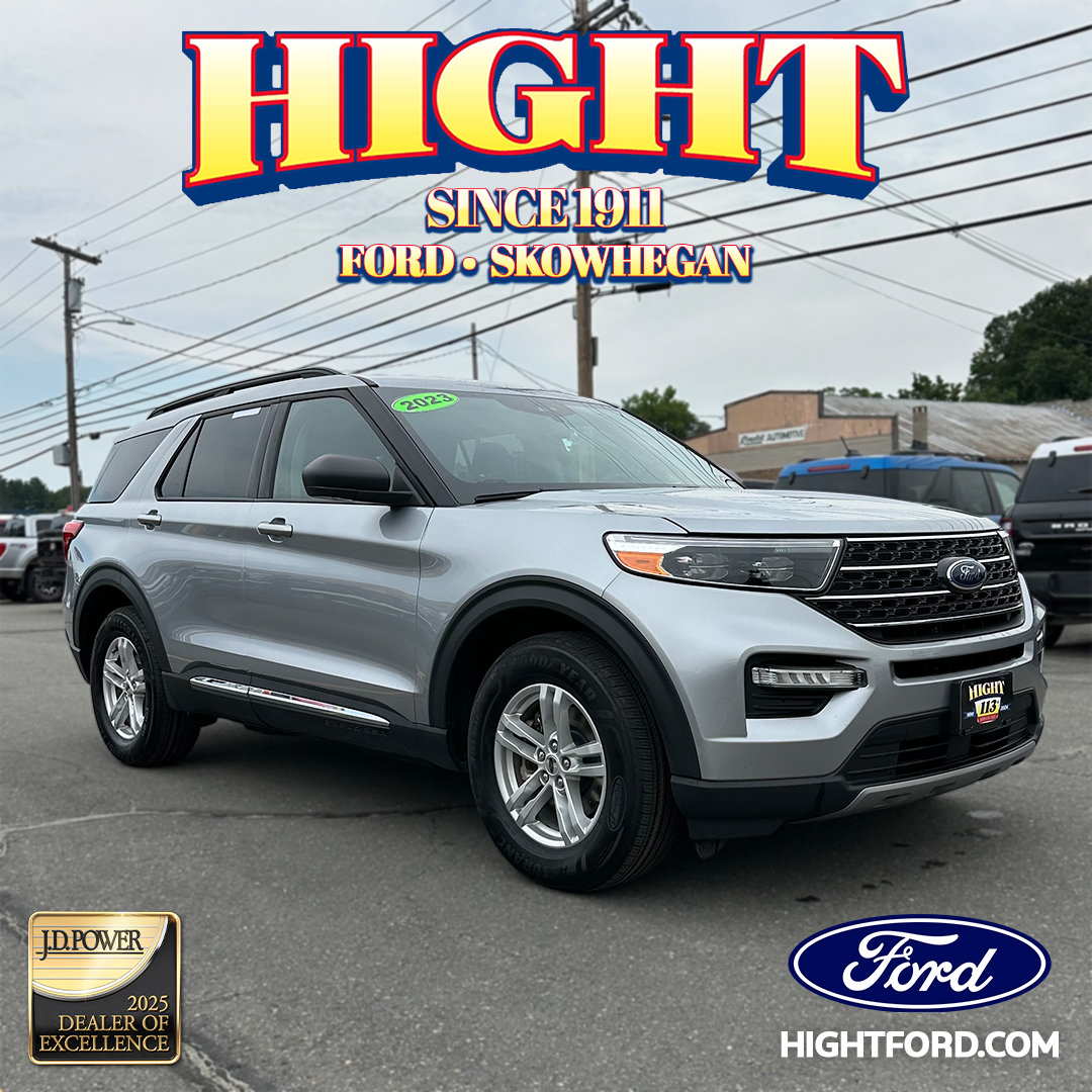 Used 2023 Ford Explorer XLT w/ Equipment Group 202A AWD/4WD image 1