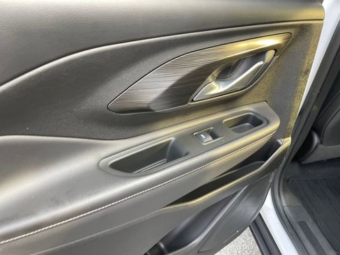 Used 2022 GMC Terrain SLT w/ Infotainment Package II image 21