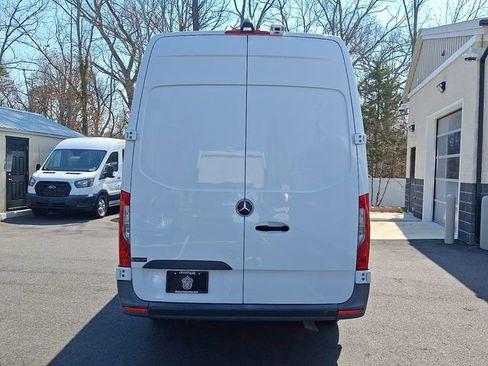 Used 2020 Mercedes-Benz Sprinter 2500 image 9