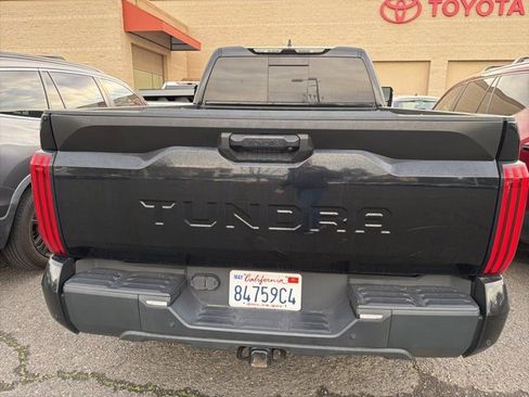 Used 2022 Toyota Tundra SR5 w/ SR5 Premium Package image 9