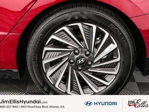New 2025 Hyundai Sonata Limited FWD image 39