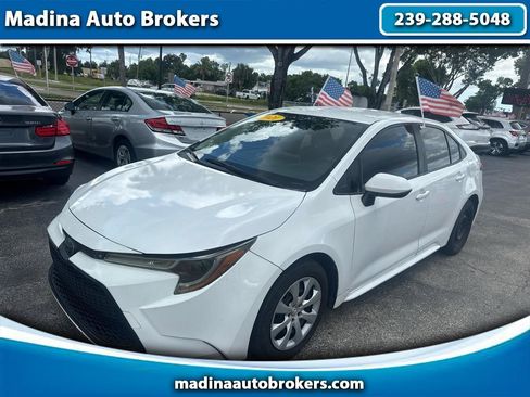 Used 2021 Toyota Corolla LE FWD image 1