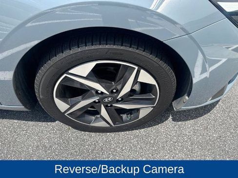 Used 2023 Hyundai Elantra Limited w/ Cargo Package FWD image 5