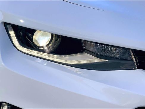 Used 2022 Chevrolet Camaro ZL1 image 27