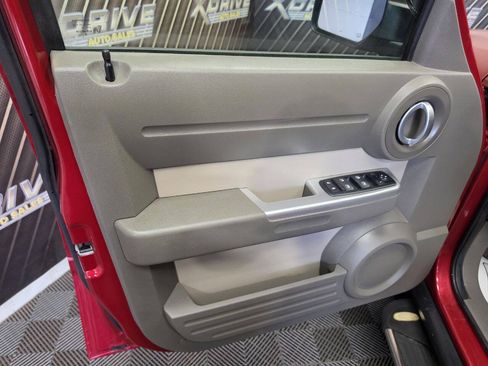 Used 2008 Dodge Nitro SLT w/ Convenience Group RWD image 11
