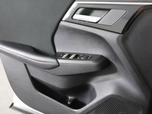 Used 2024 Mitsubishi Outlander ES image 12