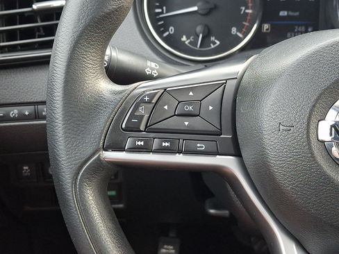 Used 2019 Nissan Rogue S AWD/4WD image 20