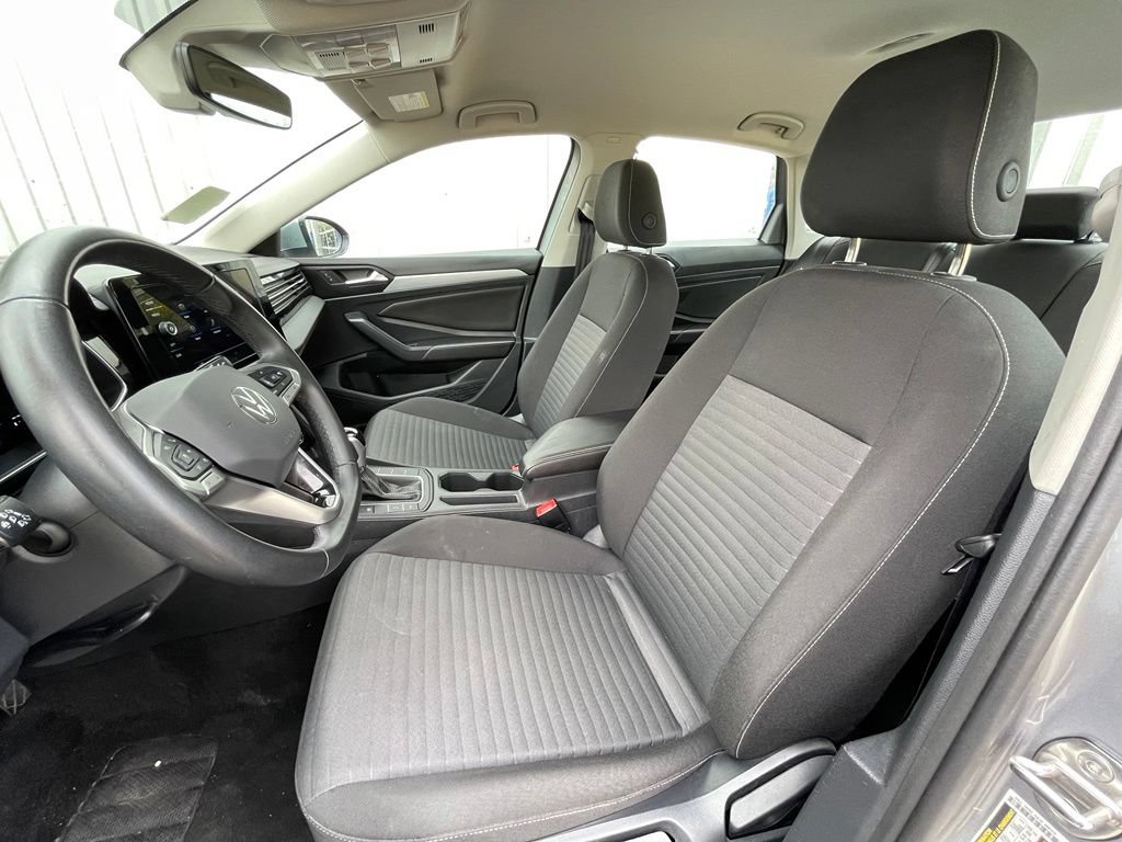 Used 2025 Volkswagen Jetta S FWD image 22