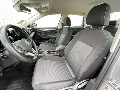 Used 2025 Volkswagen Jetta S FWD image 22