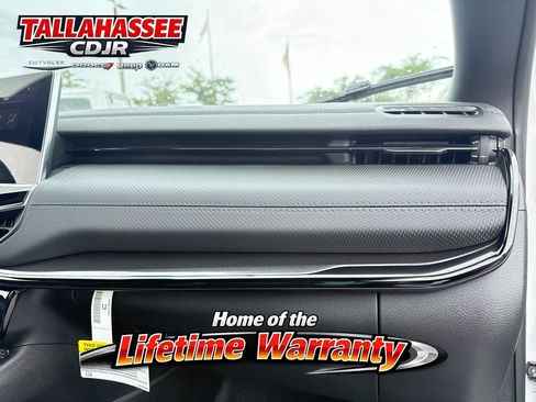 New 2026 Jeep Compass Latitude AWD/4WD image 32