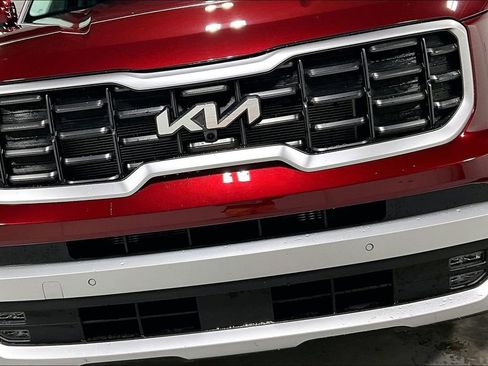 Used 2024 Kia Telluride SX Prestige w/ Towing Package AWD/4WD image 37