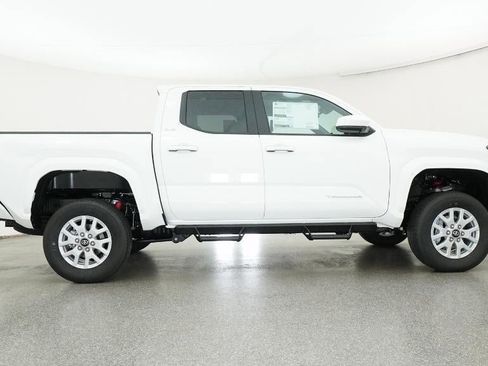 New 2026 Toyota Tacoma SR5 AWD/4WD image 60