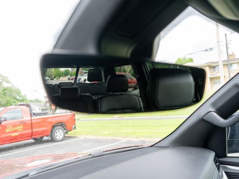 Used 2024 Jeep Wagoneer Series II AWD/4WD image 25