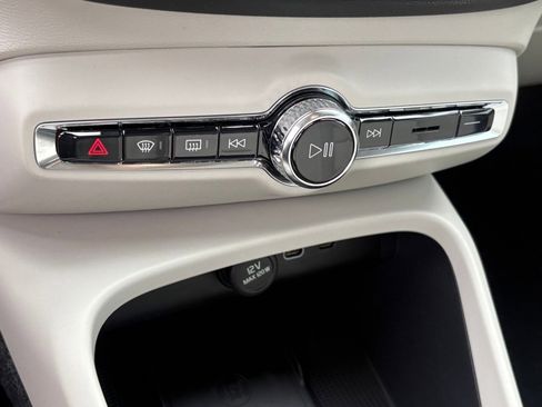 New 2026 Volvo XC40 B5 Plus w/ Protection Package Premier image 16