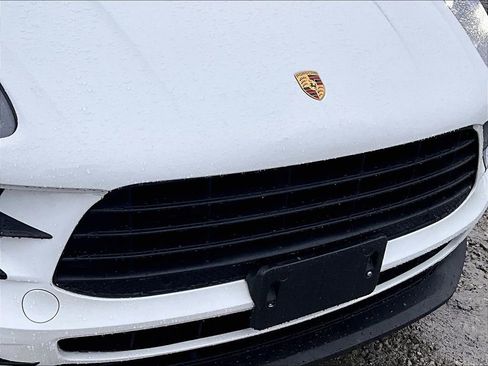 Used 2020 Porsche Macan image 25