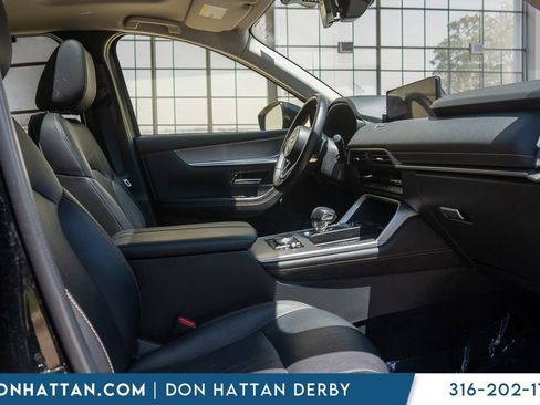 Used 2025 MAZDA CX-90 3.3 Turbo w/ Preferred Package AWD/4WD image 27