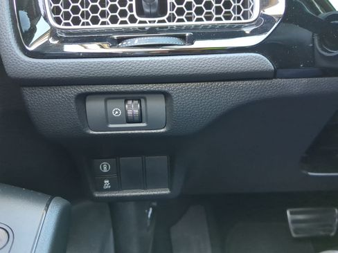 Used 2024 Honda Civic Sport image 32