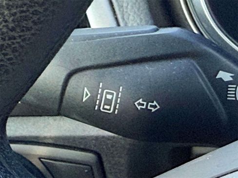 Used 2020 Ford Fusion SE image 26