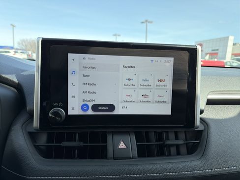 Used 2023 Toyota RAV4 LE image 17